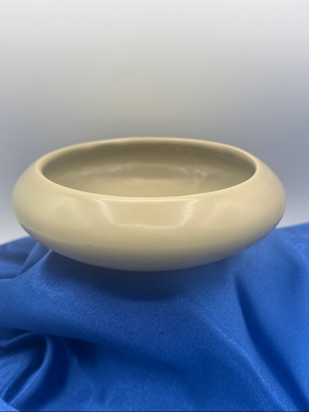Haeger Matte Olive Liw Profile Ceramic Bowl/Vase.